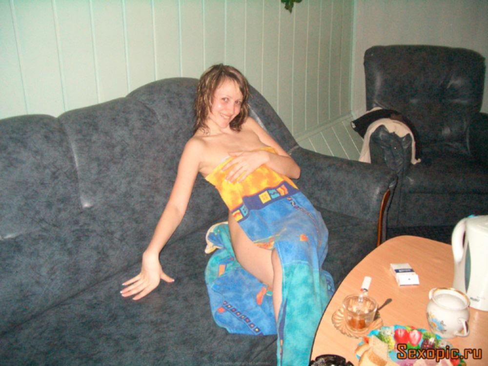 Эротическое фото молодой жены, снятое в сауне, эротика